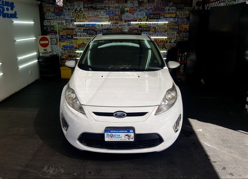 Ford Fiesta Kinetic Design 1.6 Design 120cv Titanium