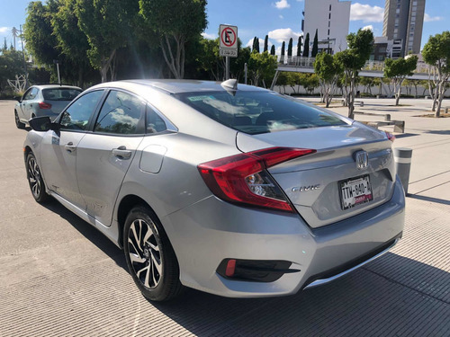 Imagen 6 de 11 de Honda Civic I-style Cvt