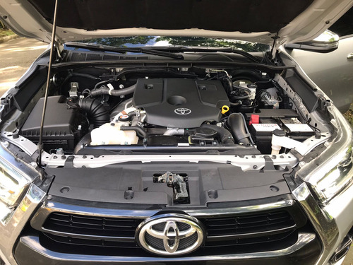 Toyota Hilux Srv 2022