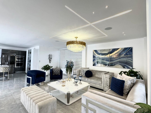 Venta Espectacular Y Lujosa Casa En Rozo