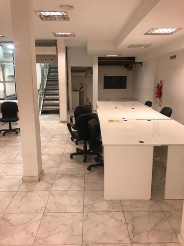 Imagen 4 de 14 de Oficinas Local Permuta 325 Mts Balcarce Al 300 Monserrat