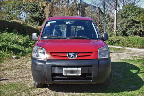 Imagen 4 de 6 de Peugeot Partner 2011 1.6 Hdi Furgon Confort