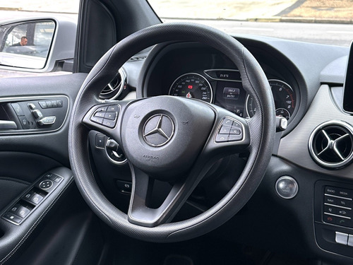 Mercedes-Benz B 200 1.6 TURBO 16V FLEX 4P AUTOMATIZADO