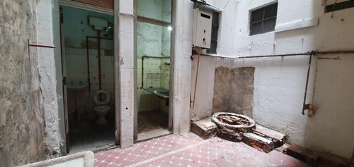 Local Comercial En Alquiler Ubicado En Balvanera