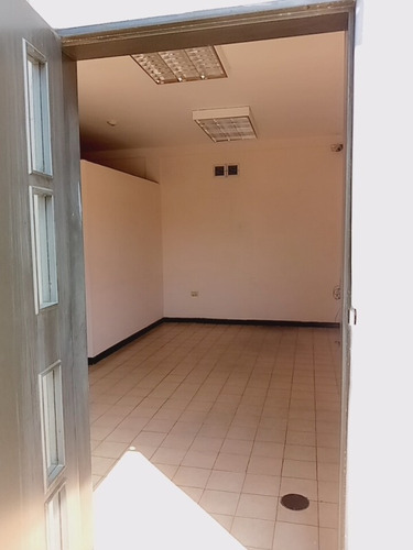 Se Vende Galpon Zona Industrial La Isabelica Atg-125