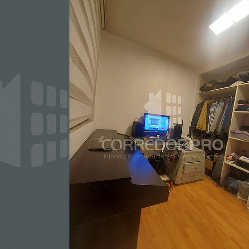 Departamento Con 2d + 1b Y Terraza. A Pasos Del Metro Moneda