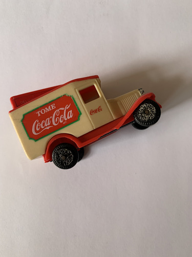 3 Carritos Escala 1.64 Y Mini Botella Coca Cola De Los 80's (Usado)