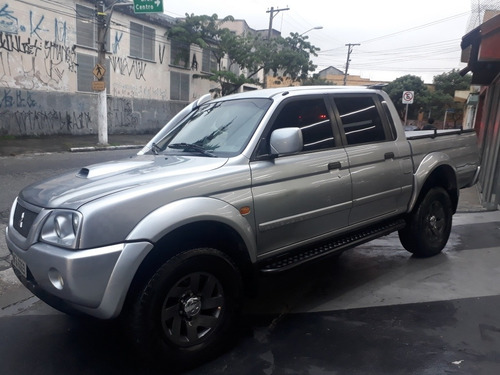 Mitsubishi L200 2.5 Sport Hpe Cab. Dupla 4x4 Aut. 4p 121 Hp