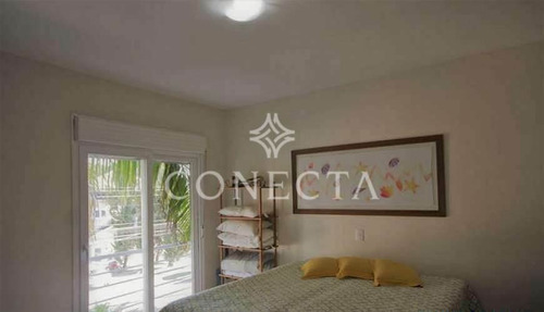 Imagem 3 de 27 de Alphaville 11 | Casa A Venda | Casa Clean | Muita Iluminação Natural | Alameda Tranquila | Proximo A Portaria - Cnc1277