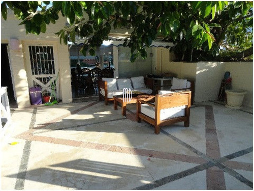Hermosa Casa En Playa Mansa Consulte!!!!- Ref: 6520