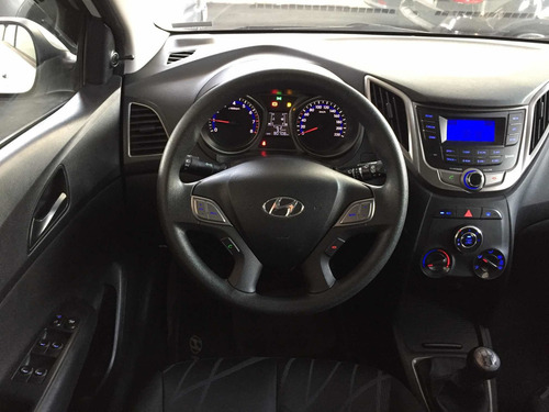 Imagem 10 de 14 de Hyundai Hb20 2015 1.0 Comfort Plus Flex 5p