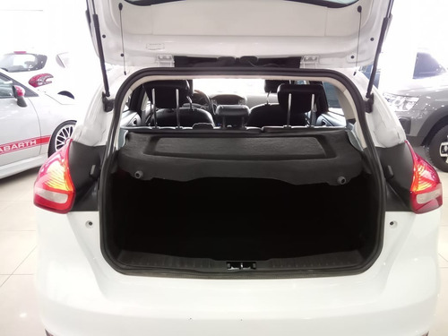 Imagen 20 de 25 de Ford Focus Se Mt