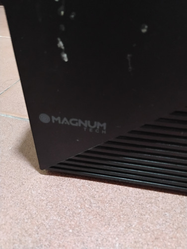 Gabinete Magnum Tech Generica Negro Negro (Usado)