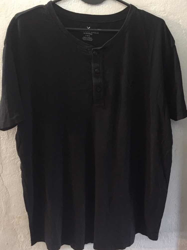 Remera Chomba Henley American EagleNegra Talle L