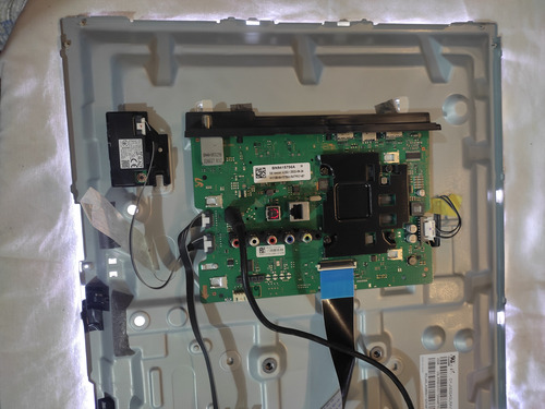 Pantalla Samsung Un32t4310af Para Piezas O Refacciones (Usado)