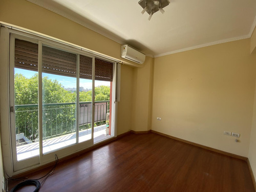 Venta Departamento, Piso Completo De 3 Ambientes En Belgrano
