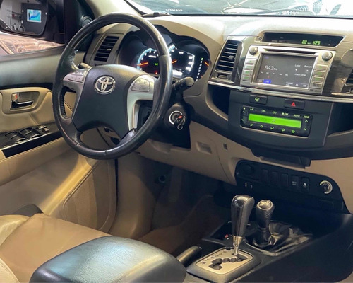 Imagem 5 de 6 de Toyota Sw4 2014 3.0 Srv 5l 4x4 Aut. 5p