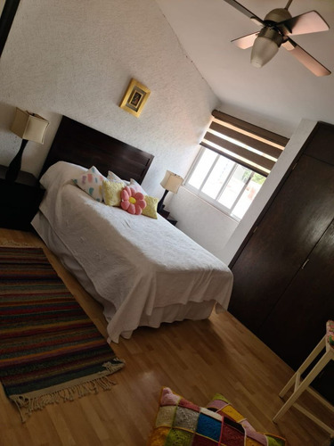 En Venta Residencia En Carretas, Super Cétrica, De Super Lujo !!