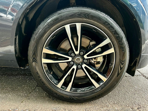 Volvo XC60 2.0 T5 MOMENTUM AWD