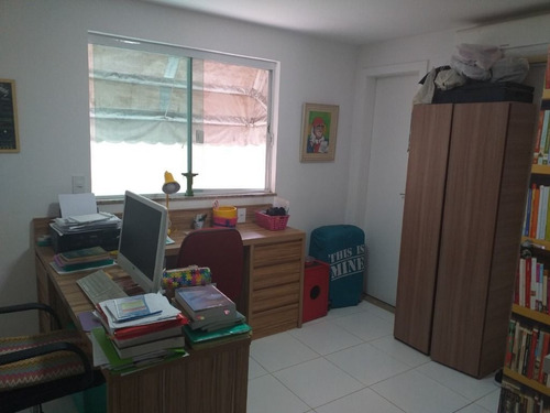 Imagem 10 de 11 de Casa Com 4 Dormitórios À Venda Por R$ 850.000,00 - Itaipu - Niterói/rj - Ca1164