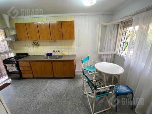 Casa En Venta, Barrio Chauvin.