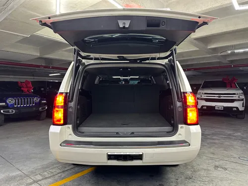 Chevrolet Suburban 5.3 Ltz V8 4wd 2da Cubo At
