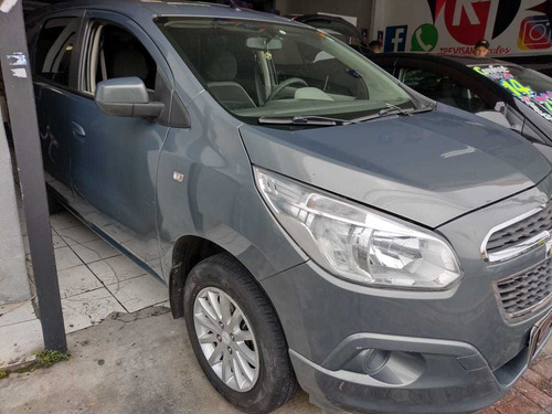 Imagem 3 de 8 de Chevrolet Spin Lt 1.8 Flex - 2013