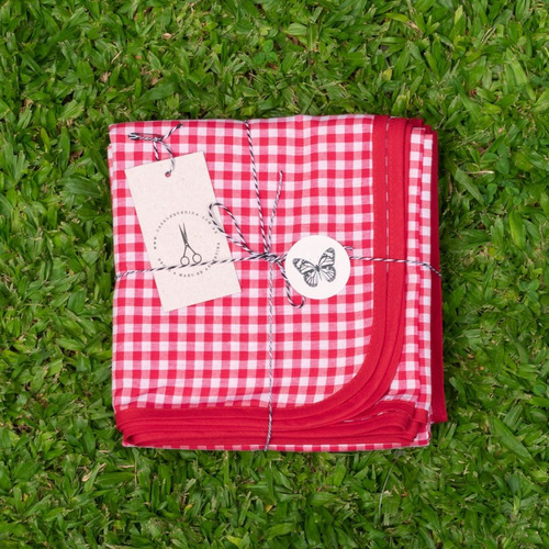 Imagen 1 de 6 de Mantel Picnic Cuadrillé Cuadros Rojo 1,5m X 1,0m Deco