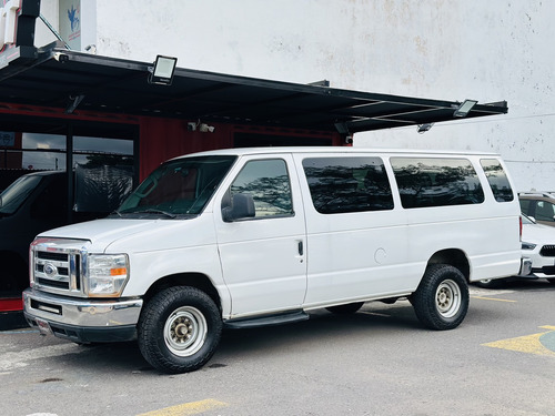 Ford Econoline 2012 E-350 15 Pas V8