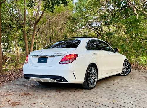 Mercedes Benz C300 2017 Amg Package