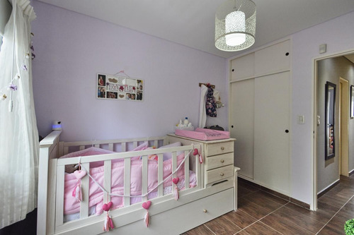 Duplex En Venta Cochera Y Jardín En Ituzaingó