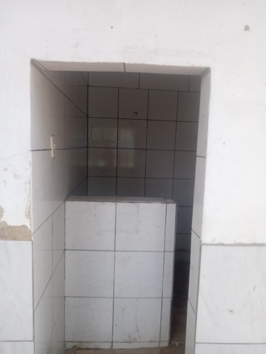Área Com Piscina, 2 Casas, 6 Kitnet, 1 Loja !
