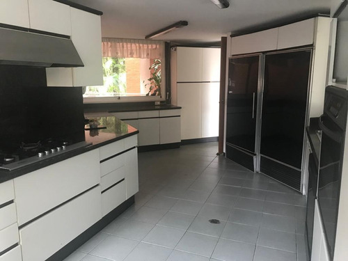 Imagen 9 de 24 de Venta De Apartamento Duplex En Los Naranjos De Las Mercedes