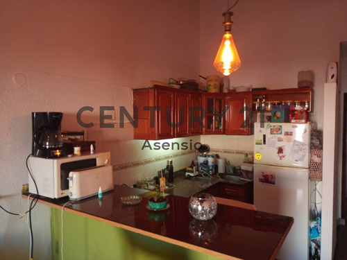 Imagen 6 de 26 de Casa Quinta Venta 8 Ambientes Isidro Casanova Centro