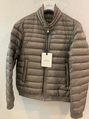 Moncler 3 hotsell