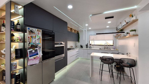 Casa Impecable En Venta En El Trigal Sur Calle Cerrada, Dj