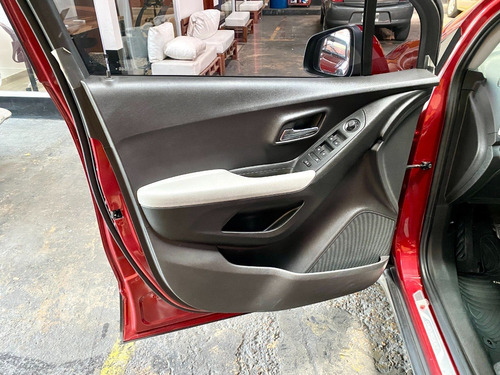 Imagen 19 de 24 de Chevrolet Tracker Premier Fwd 2018