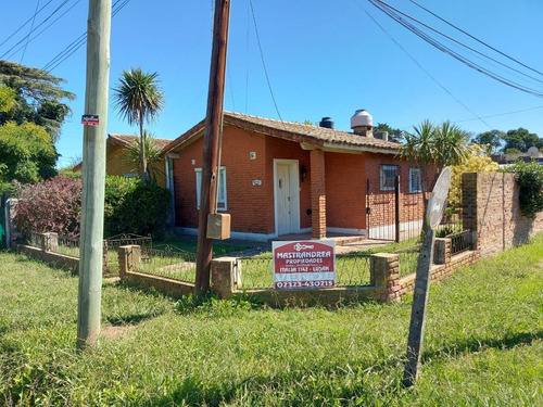 Casa En Venta En Luján 