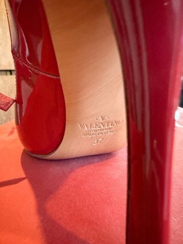 Valentino Garavani Tacones Mujer 37 Rockstud Rojo Charol (Usado)