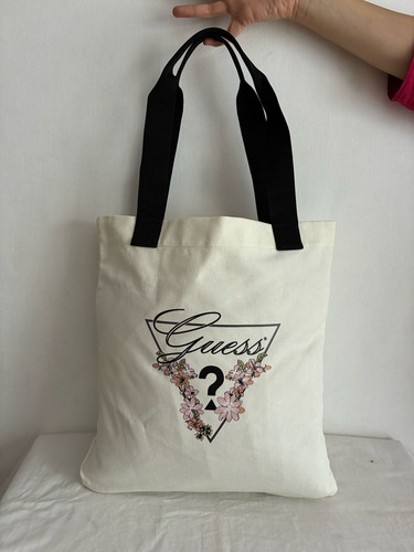 Bolsa Crema Guess Dama Shopper Mod. Fc611623 Crema Liso Negro