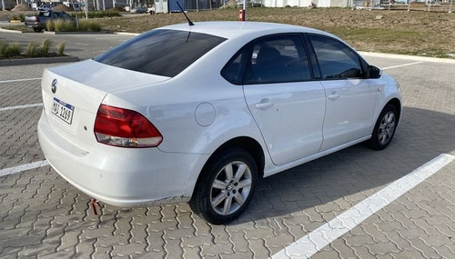 Volkswagen Polo Highline 1.6 2015