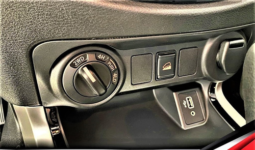 Imagem 9 de 14 de Nissan Frontier Attack 2.3 Bi-turbo 4x4 Aut Ipva 22 Pago Top