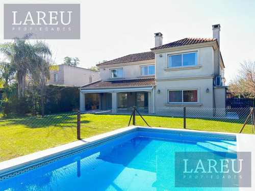Imagen 2 de 30 de Casa En Venta En Villa Olivos