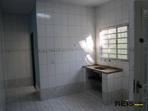 Imagem 2 de 8 de Kitnet Com 1 Dormitório Para Alugar, 45 M² Por R$ 590,00/mês - Centro - Sorocaba/sp - Kn0021
