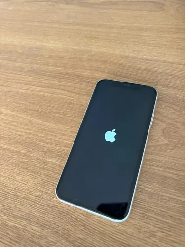 Apple iPhone 11 (64 Gb) - Blanco (Usado)