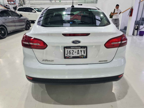 Imagen 4 de 10 de Ford Focus 2015 Focus S Ta