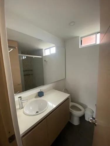 Apartamento Amoblado En Arriendo En El Carlos E. Restrepo