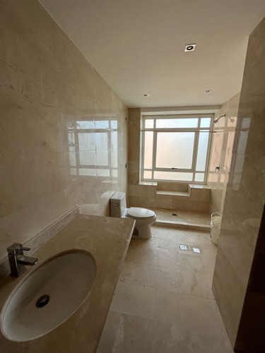 Vendo Apartamento 210 M2 4h/4b/3p Lomas Del Sol