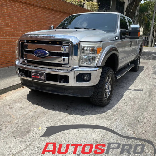 Ford F-250  2013 Gris
