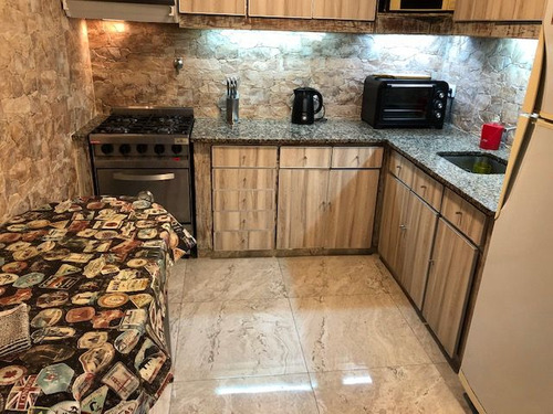 Casa En Venta En Mataderos Residencial